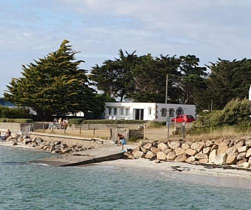 Villa Les Pieds Dans L Eau