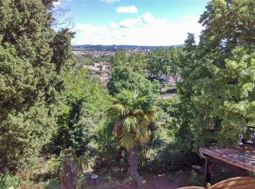 G�te Avec Vue Imprenable Sur La Cit�