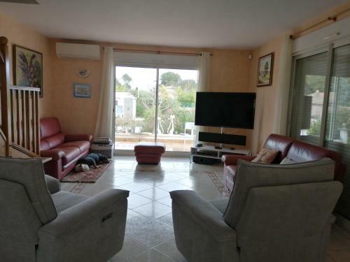 Belle Villa � 5 Min, En Voiture, De Carcassonne