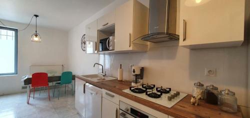 Apartamento Chez Mamita : Appartement Dans Quartier Calme.