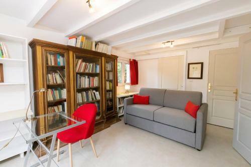 Sumptuous House Of 120m With Garden And Jacuzzi