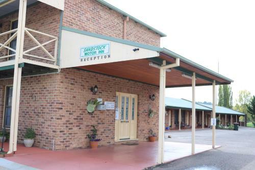 Sandstock Motor Inn
