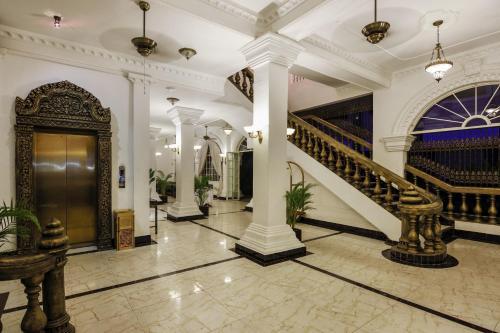 Le Grand Palais Boutique Hotel