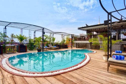Le Grand Palais Boutique Hotel