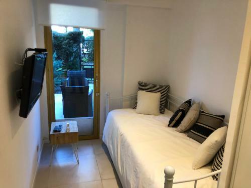 Luxe Apartment Center 6pers 300m2 Privare Garden