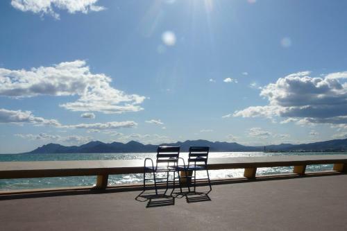 Blue Cannes Apartment