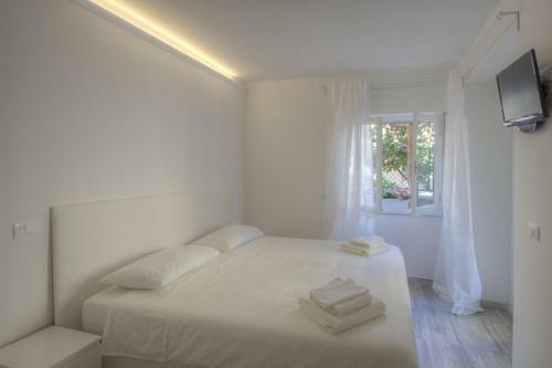 Hostal Rione San Carlo