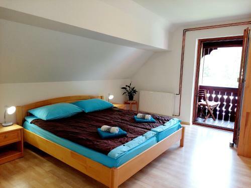 Hostal Apartments Su?nik