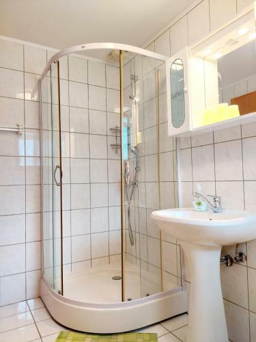 Hostal Apartments Su?nik