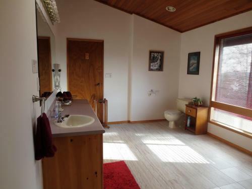 Moon And Sixpence B&B