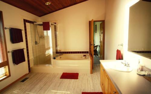 Moon And Sixpence B&B