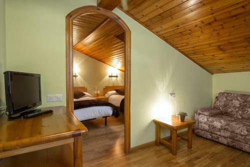 Hotel Farr� D'avall