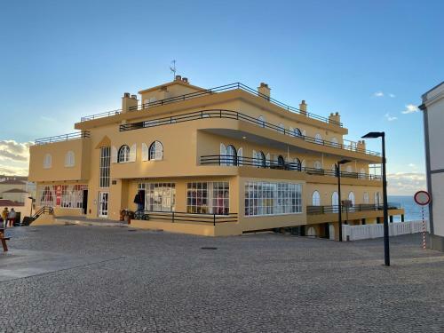 Apartamento Alfaiate Beach House