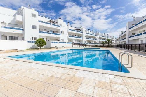 Apartamento T2 Com Piscina