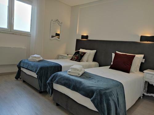 Quartos Com Wc Privado Em Moradia Com Piscina Em Loures