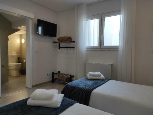 Quartos Com Wc Privado Em Moradia Com Piscina Em Loures