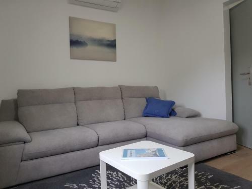 Lodge Find Out Santar�m