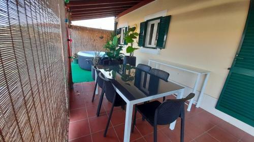 La Dolce Villa Pool & Jacuzzi