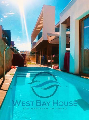 Hostal West Bay House