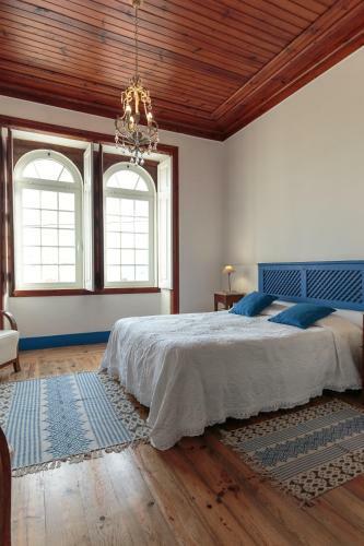 Villa Casa Azul T3 Com Vista Sobre A Ba�a- By Smarthomes