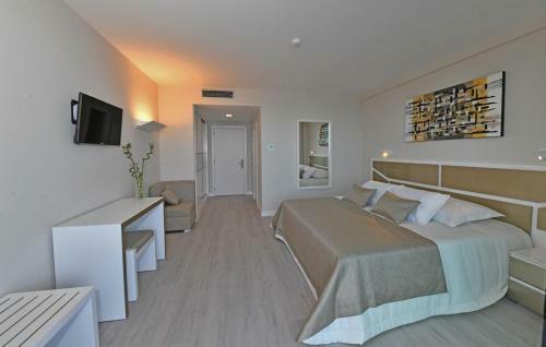Calamar Hotel