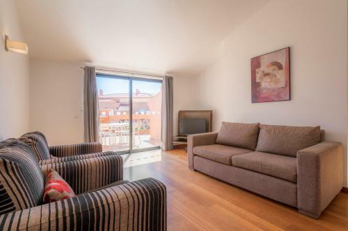 Bayluz Apartment, Pool, Beach , Tennis, Wifi, Aircon