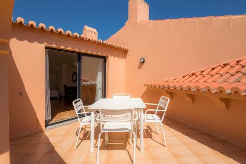 Bayluz Apartment, Pool, Beach , Tennis, Wifi, Aircon