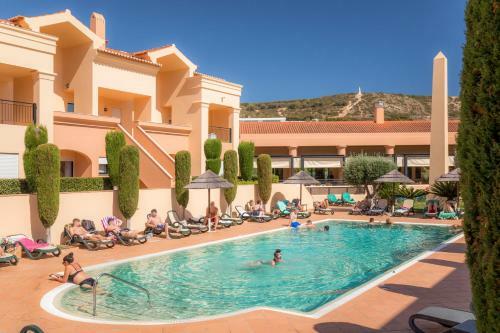 Bayluz Apartment, Pool, Beach , Tennis, Wifi, Aircon