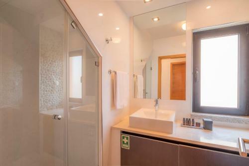 Bayluz Apartment, Pool, Beach , Tennis, Wifi, Aircon