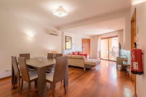 Bayluz Apartment, Pool, Beach , Tennis, Wifi, Aircon
