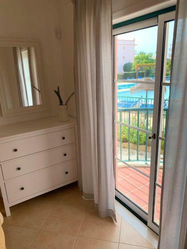 St. James Beach & Pool Apartment