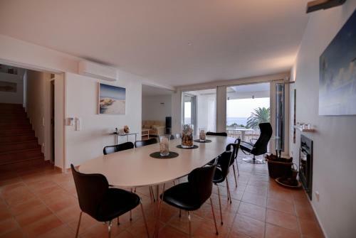 The Fantastic Beach House Of Luz