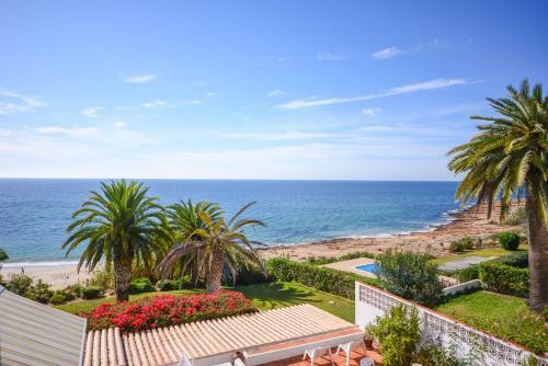 The Fantastic Beach House Of Luz