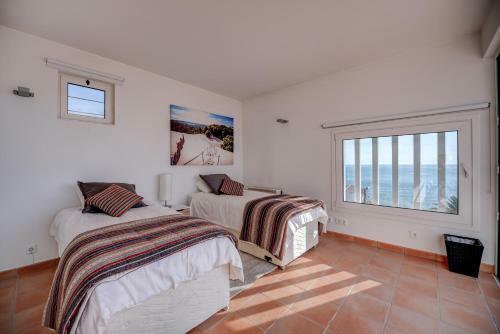 The Fantastic Beach House Of Luz