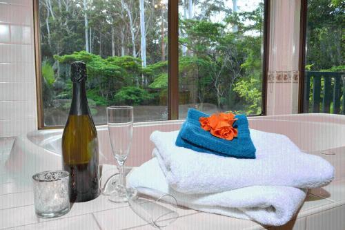 Montville Country Cabins