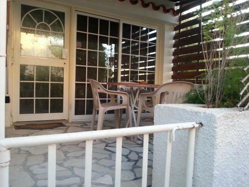 Andriana House