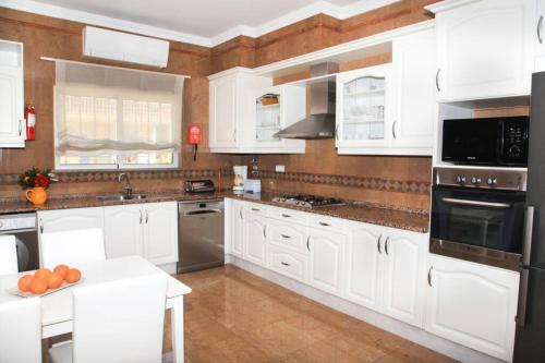 Villa Vila G, Mira Luz