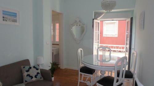Apartamento Stay In Set�bal - Ac, Wi-fi 2 Bedroom Apt