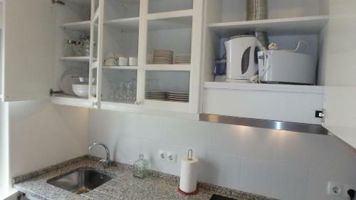 Apartamento Stay In Set�bal - Ac, Wi-fi 2 Bedroom Apt