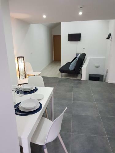 Apartamento 5 Rua Ant�o Gir�o