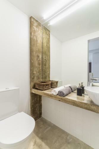 Fran Pacheco 39 (downtown Apartment)