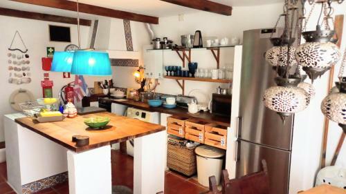 Hostal Beach House Babylon Guest House With Kitchenette And Garden