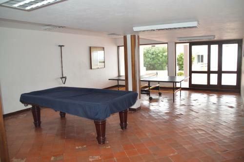 Amazing Beach & Pool Apartment With Garden