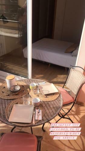 Bed & Breakfast Cosy Room With Bathroom And Private Access