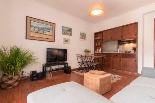 Apartamento T2 Com Vista Mar A 4 Minutos Da Praia