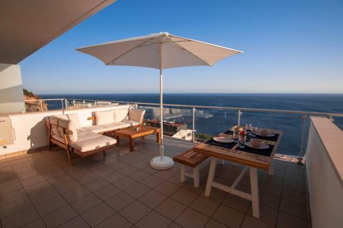Lovely Sea View Apartment
