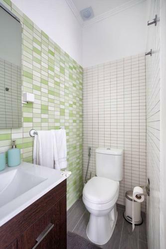 Dom Pipas Houses - Batista & Marcelino Lda