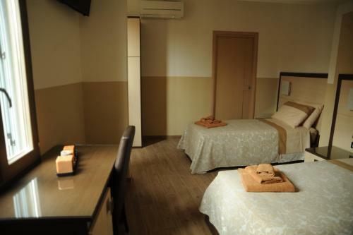 Hostal Guesthouse Buonarroti Florence
