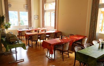 Hotel Minotel Edelweiss(.)