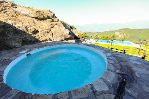 Leshten Hotel